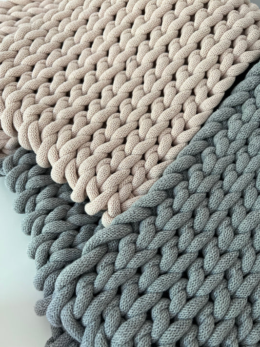 Crocheted mat | Sleeping place